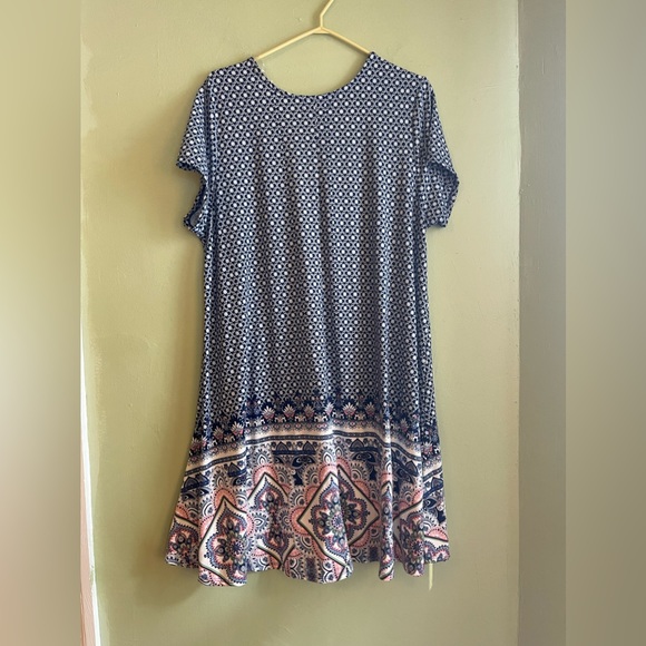 Tshirt Dress - Picture 4 of 5